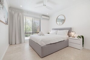 2 bedrooms, desk, iron/ironing board, free WiFi