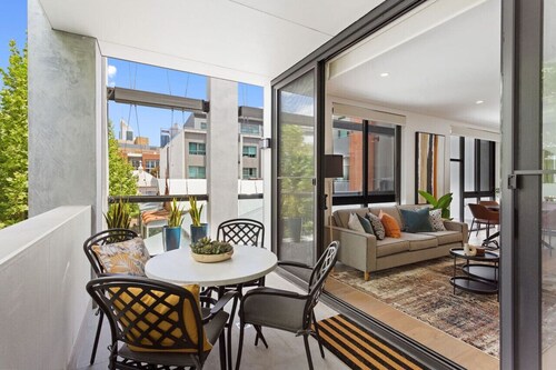 Luxe Living | Instaworthy city views from rooftop!