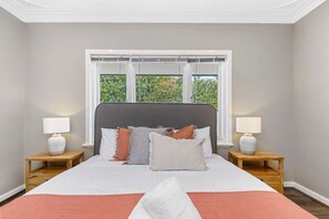 3 chambres, fer et planche à repasser, lit parapluie, Wi-Fi gratuit