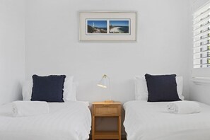 3 slaapkamers, een strijkplank/strijkijzer, reisbedje, gratis wifi