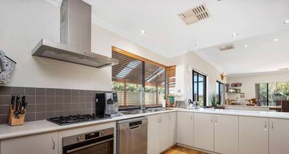 Serenity and Style: Your Ashby Getaway Awaits