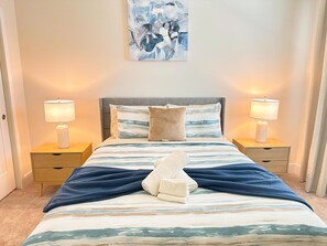 4 chambres, fer et planche à repasser, Wi-Fi, literie fournie