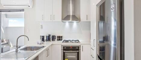 Fridge, microwave, oven, stovetop