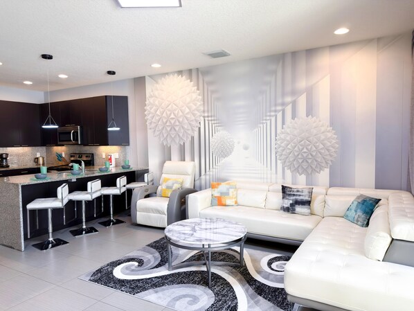 TV - TR1435RC - Modern 3BR - Private Pool • Sleeps 8 (Clermont)