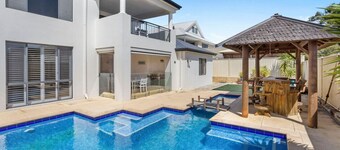 Luxury by the Sea in Burns Beach