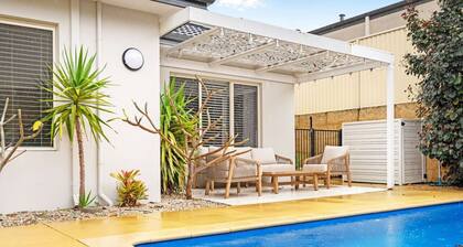 Grandeur Beachside Retreat | Dreamy Getaway Awaits