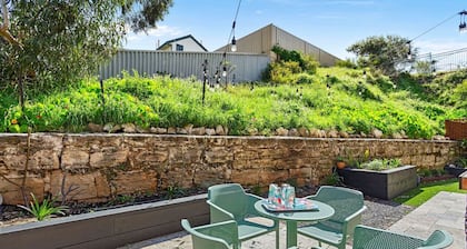 Bright & Stylish by the Sea!