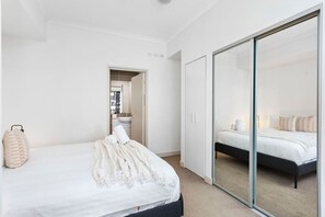 1 chambre, fer et planche à repasser, Wi-Fi gratuit, draps fournis