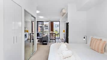 1 bedroom, iron/ironing board, free WiFi, bed sheets