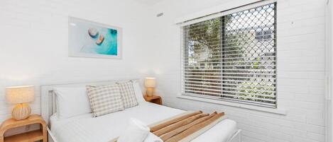 2 dormitorios, tabla de planchar con plancha, wifi gratis y ropa de cama