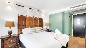 1 bedroom, iron/ironing board, travel crib, WiFi