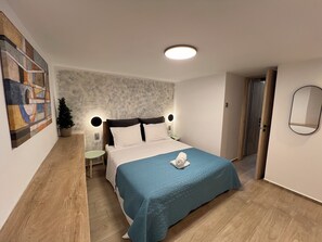 2 chambres, fer et planche à repasser, Wi-Fi, literie fournie