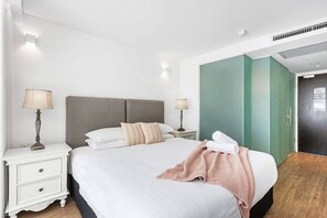 1 Schlafzimmer, Bügeleisen/Bügelbrett, Reisekinderbett, WLAN