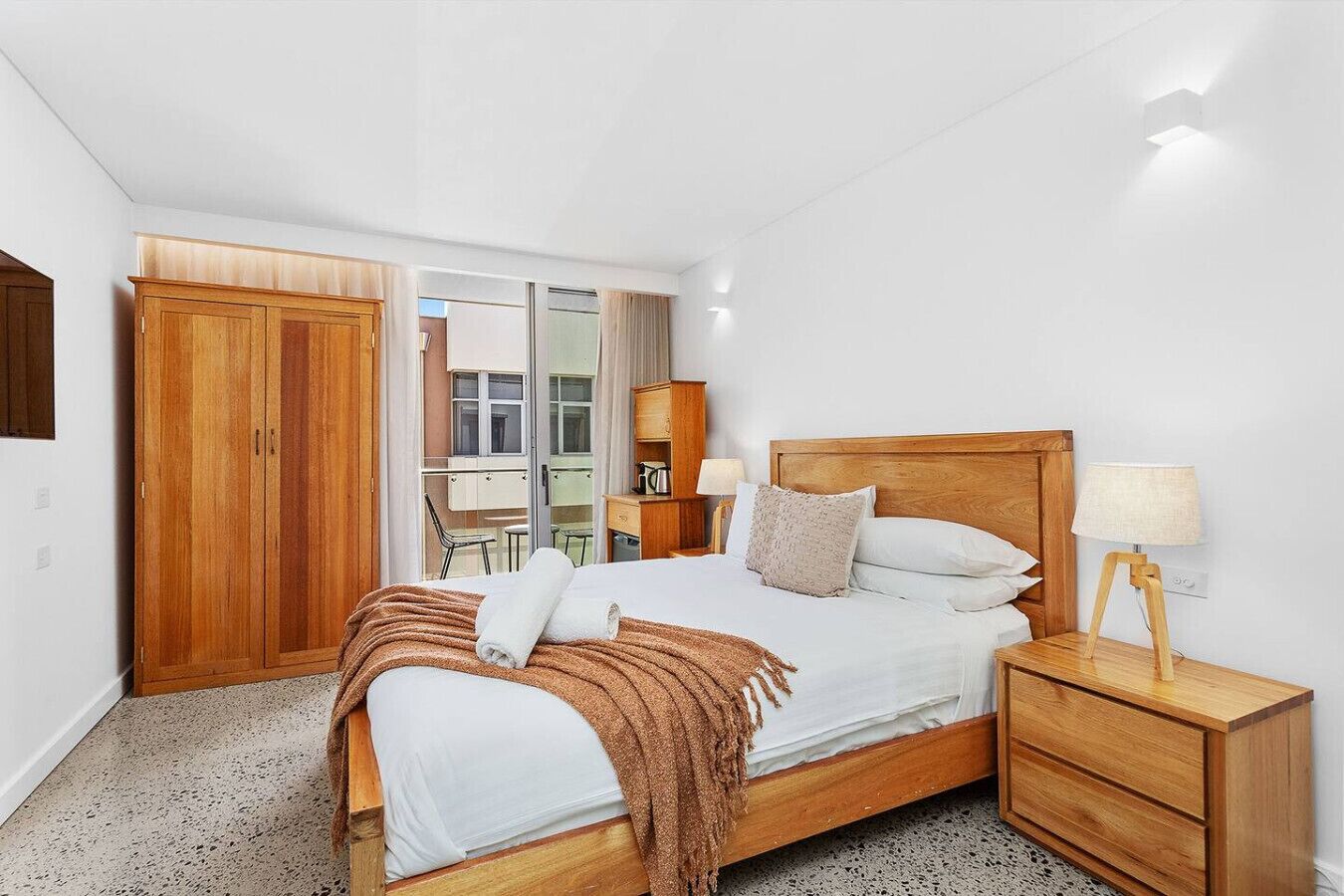 1 bedroom, iron/ironing board, travel crib, WiFi