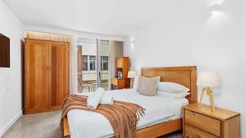 1 bedroom, iron/ironing board, travel crib, WiFi