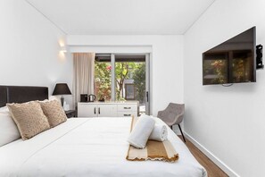 1 غرفة نوم ومكواة/لوح كي وسرير سفر وواي فاي