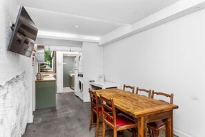 Dining - Nest on Newcastle – T3 (Perth)