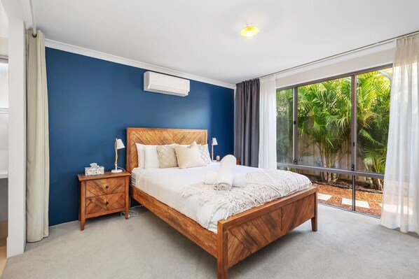 5 多间卧室、办公桌、WiFi