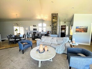 Smart-TV, Videospiele, Bücher, Arbeitsbereiche