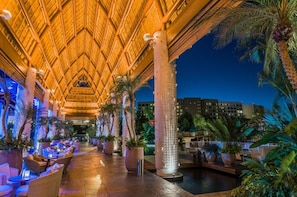 Pool - Charming 1-bedroom Studio with fitness room and AC in Nuevo Vallarta (Nuevo Vallarta)