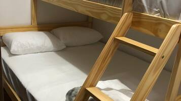 1 bedroom, desk, free WiFi, bed sheets