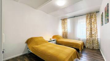 2 habitaciones, tabla de planchar con plancha y wifi gratis