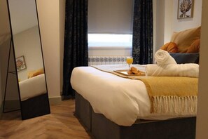 1 chambre, fer et planche à repasser, Wi-Fi gratuit, draps fournis