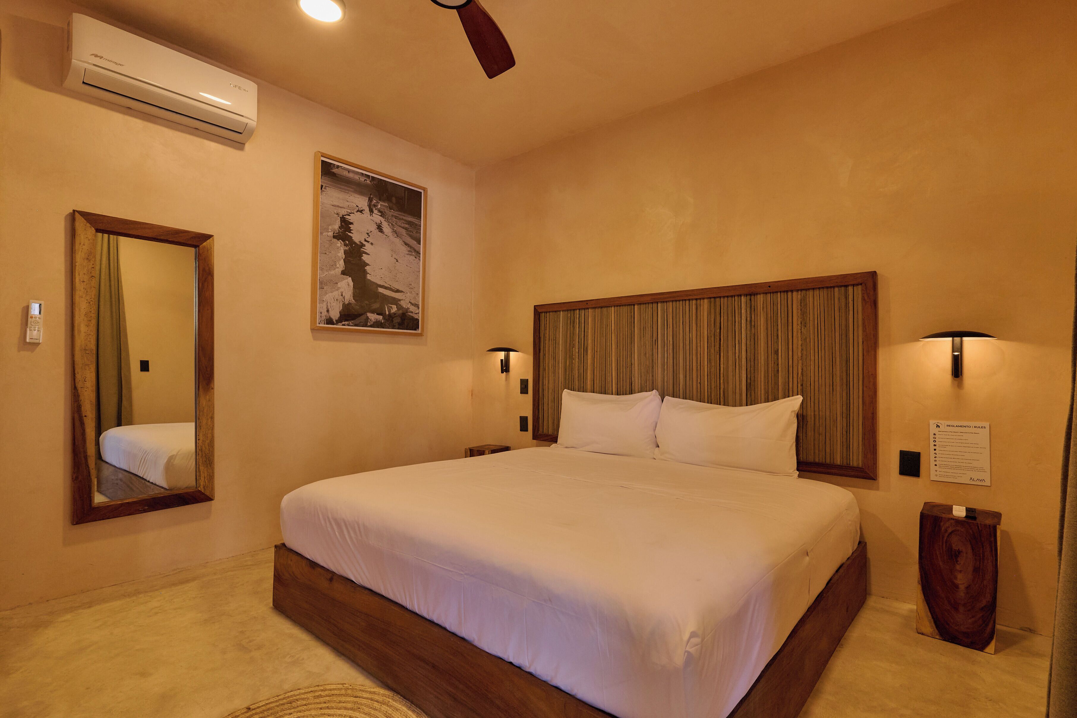 Minibar, in-room safe, iron/ironing board, free WiFi