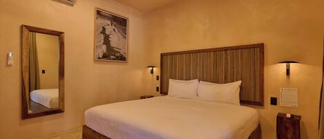 Minibar, in-room safe, iron/ironing board, free WiFi