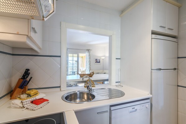 Apartment | Private kitchen