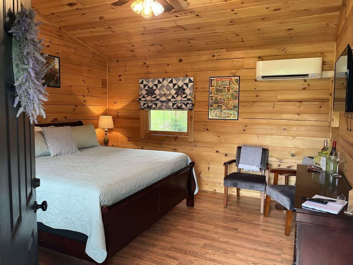 1 bedroom, WiFi (free), bed sheets