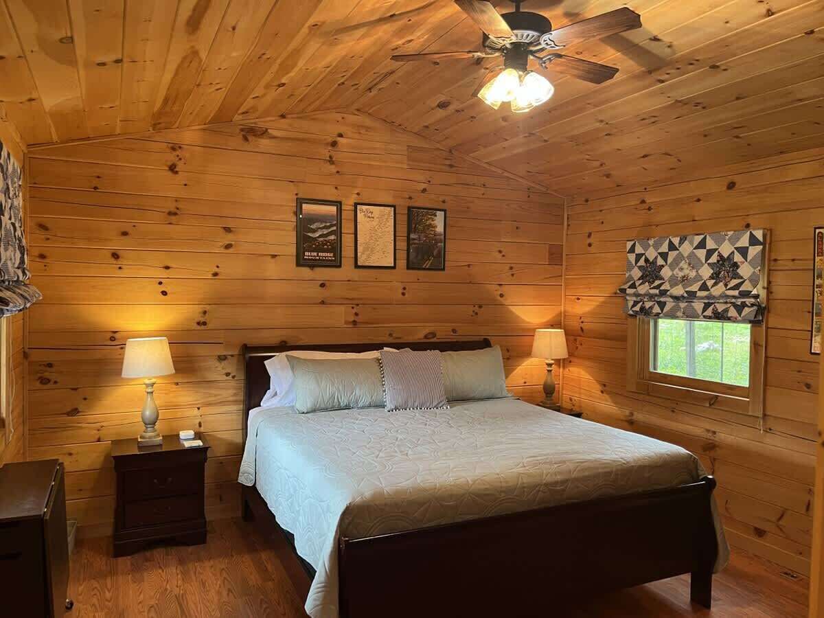 1 bedroom, WiFi (free), bed sheets
