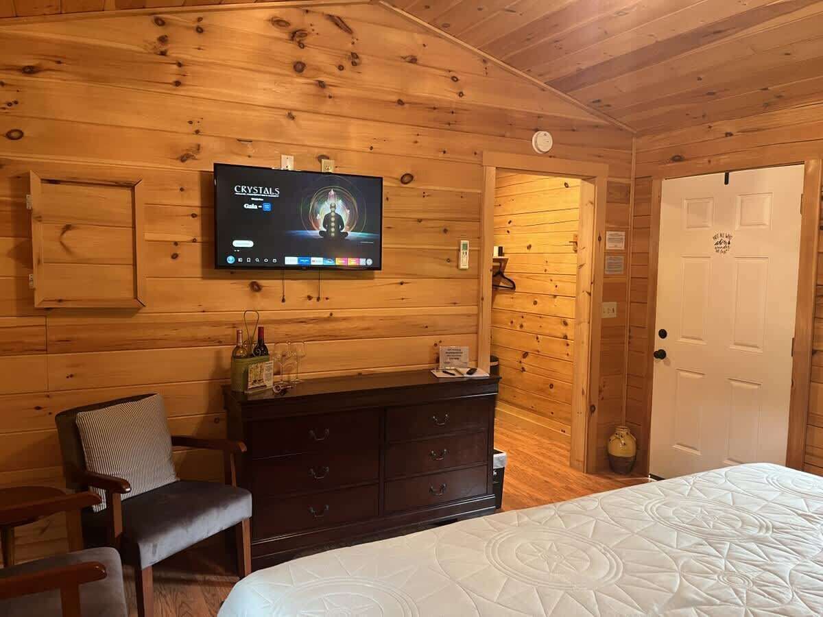 1 bedroom, WiFi (free), bed sheets
