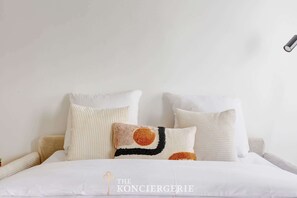 1 bedroom, iron/ironing board, travel crib, WiFi