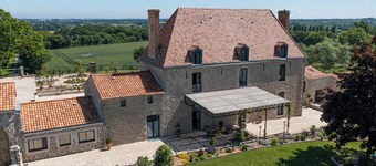 Le Domaine de la Haye - Luxury gîte "L'Oliveraie - 15 minutes from Puy du Fou