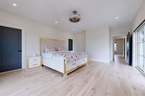 8 soverom, wi-fi (inkludert) og sengetøy