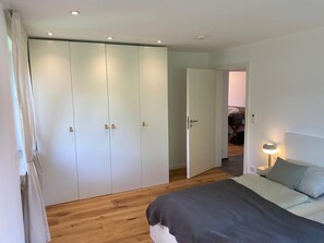 2 habitaciones, tabla de planchar con plancha y wifi gratis