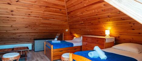 3 chambres, fer et planche Ă  repasser, Wi-Fi gratuit, draps fournis