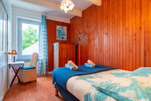 3 soverom, strykejern/-brett, wi-fi (inkludert) og sengetøy