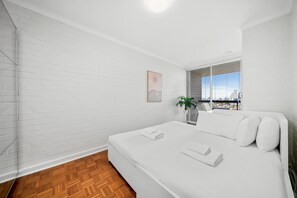 2 chambres, fer et planche à repasser, accès Internet, draps fournis