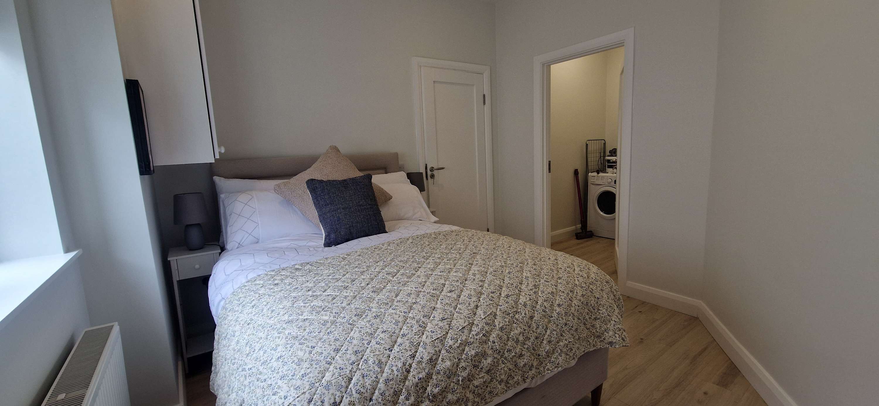 1 bedroom, iron/ironing board, internet, bed sheets