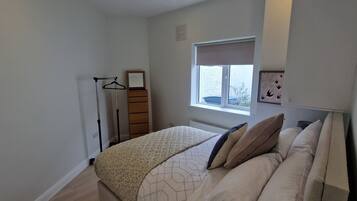 1 bedroom, iron/ironing board, Internet, bed sheets