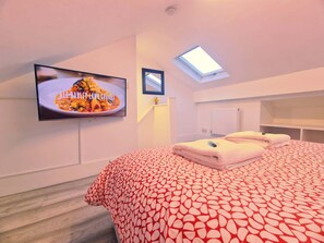 4 dormitorios, tabla de planchar con plancha, Internet y ropa de cama