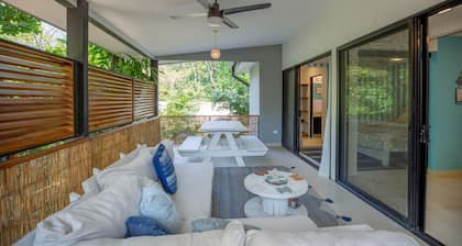 Blue Bahamas - 2BR / 2BA (10 Min Beach Walk)