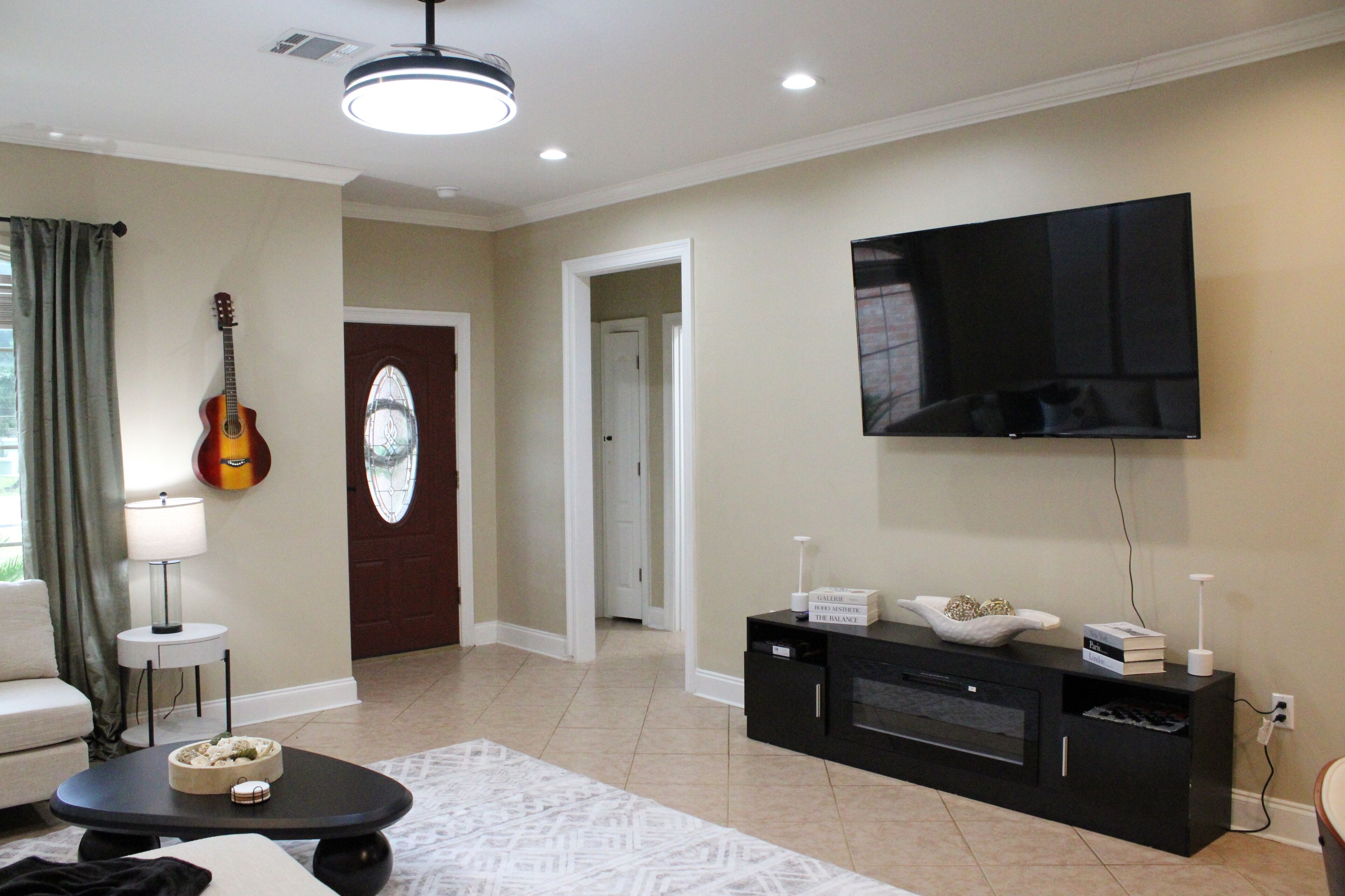 Smart TV, table tennis