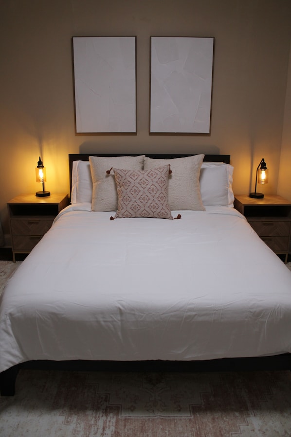 3 bedrooms, desk, iron/ironing board, WiFi