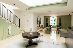 50-inch Smart TV with satellite channels