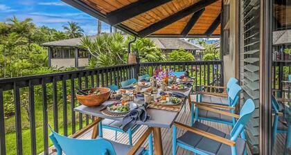 Wonderful 7 bedrooms for 16 above famous Anini Beach!