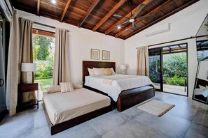 4 bedrooms, free WiFi, bed sheets, wheelchair access