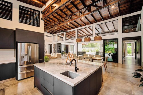 Luxury within the  lush tropical jungle of Playa Chiquita. Casa Chela is a brand new and splendid beach house offers the ultimate Caribbean experience. Modern style, perfect spaces to make your vacation unbeatable.